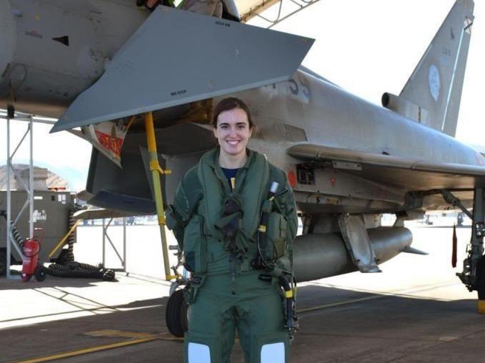 La primera mujer española piloto de un caza de combate Eurofighter