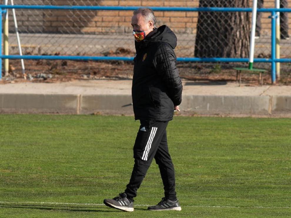Juan Ignacio Martínez, en el entrenamiento del Real Zaragoza este miércoles en la Ciudad Deportiva antes de hablar con HERALDO.