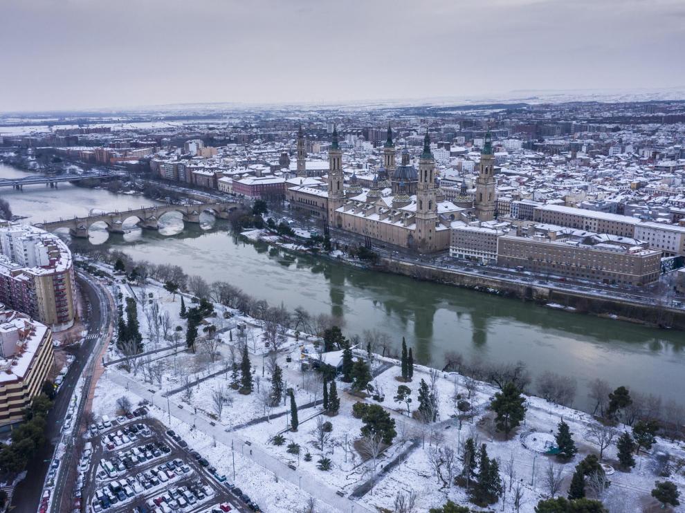 Zaragoza, a vista de dron