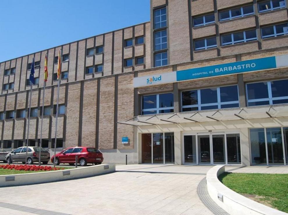 Entrada del Hospital de Barbastro.