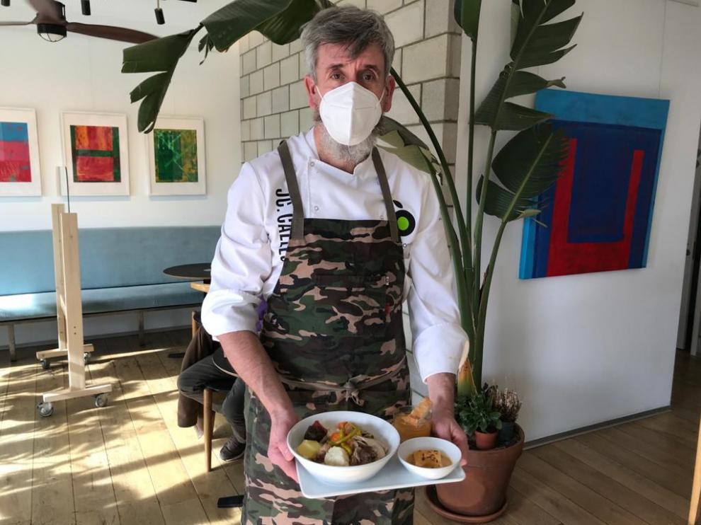 Juan Carlos Callejas, con el plato del día en Matisse.