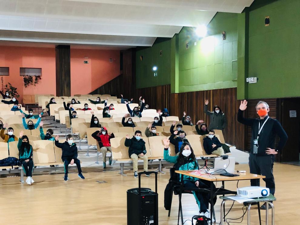 Los alumnos del Xavierre de Zaragoza participaron en la actividad desde su centro