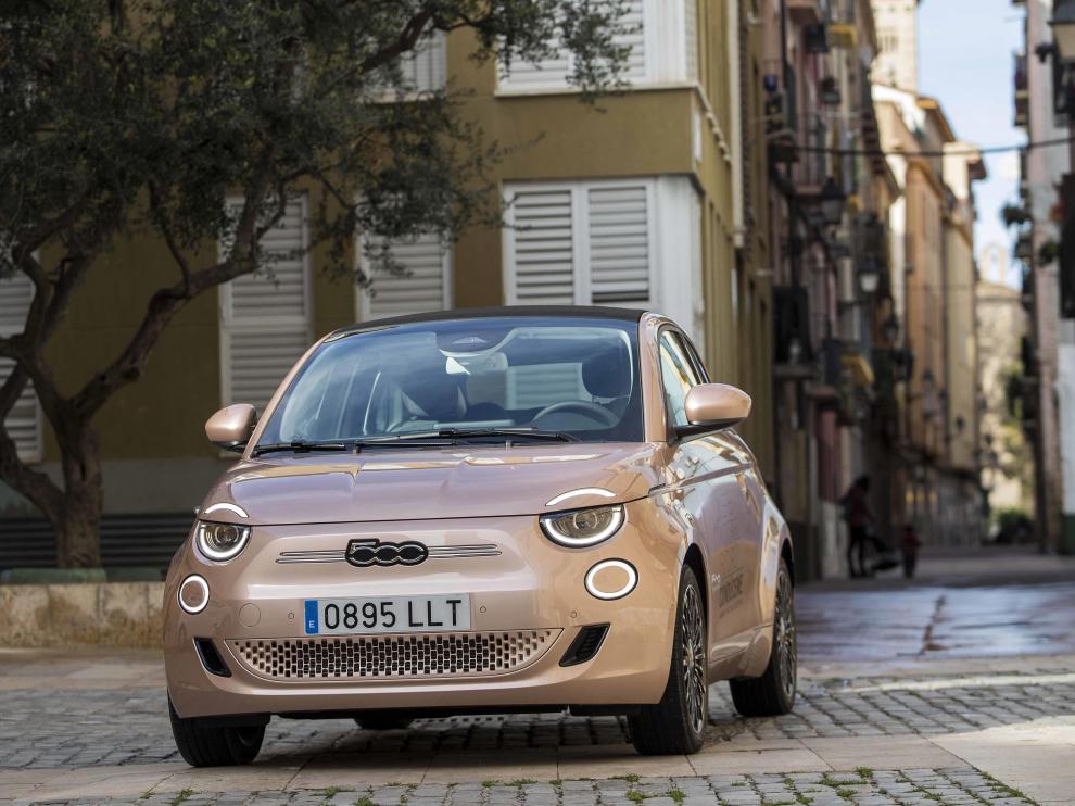 Fiat 500e, por las calles del barrio de La Magdalena de Zaragoza