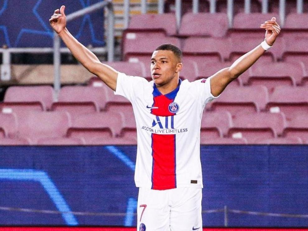 Mbappé celebra uno de sus goles contra el FC Barcelona.