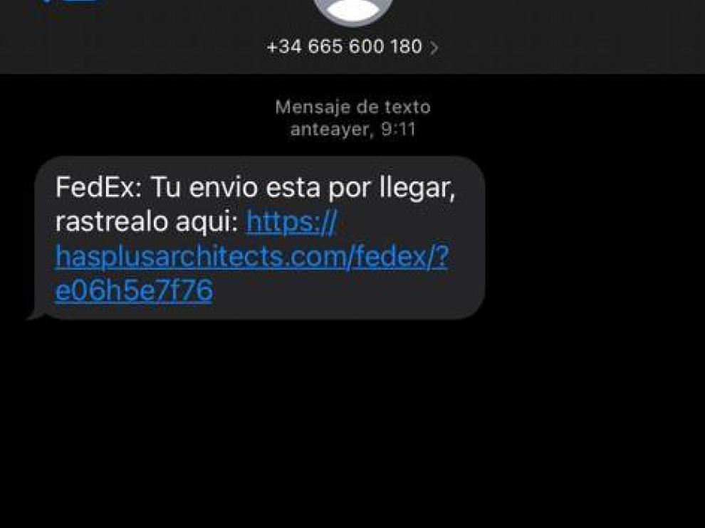 SMS enviado haciéndose pasar por FedEx.