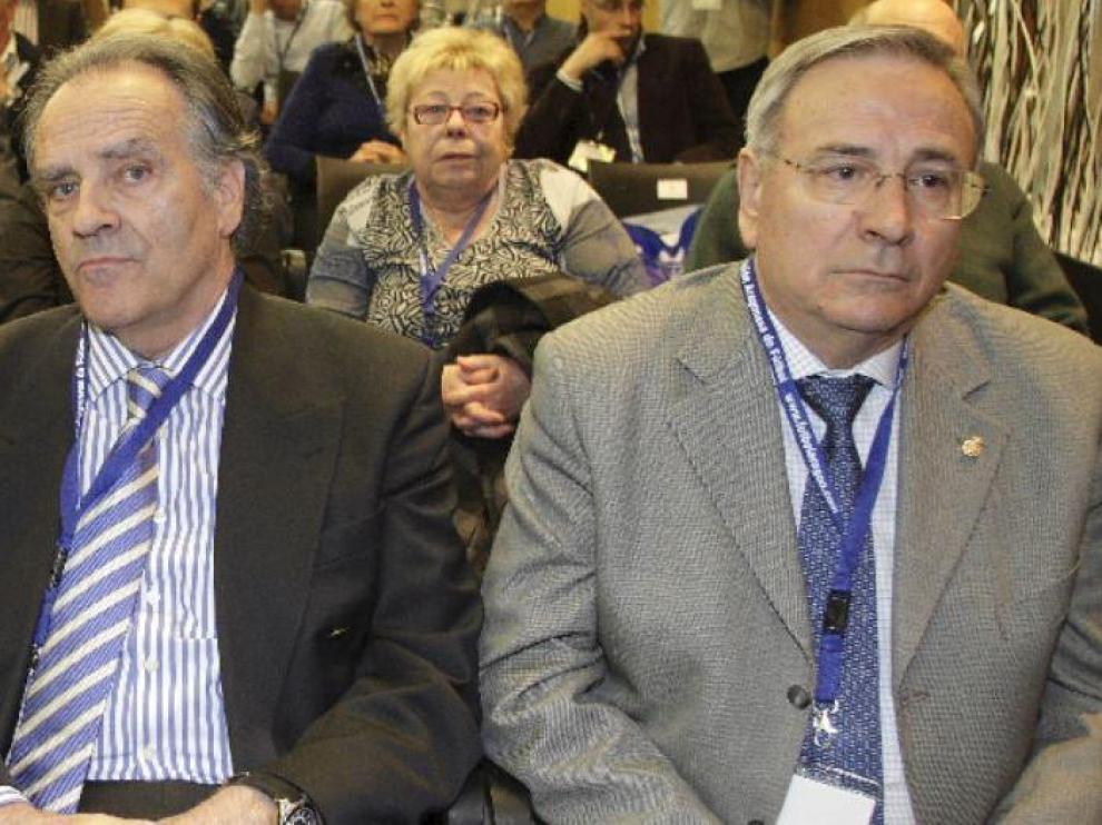 José Luis Galindo, a la derecha, junto a Óscar Fle en una reunión de la Federación Aragonesa de Fútbol.