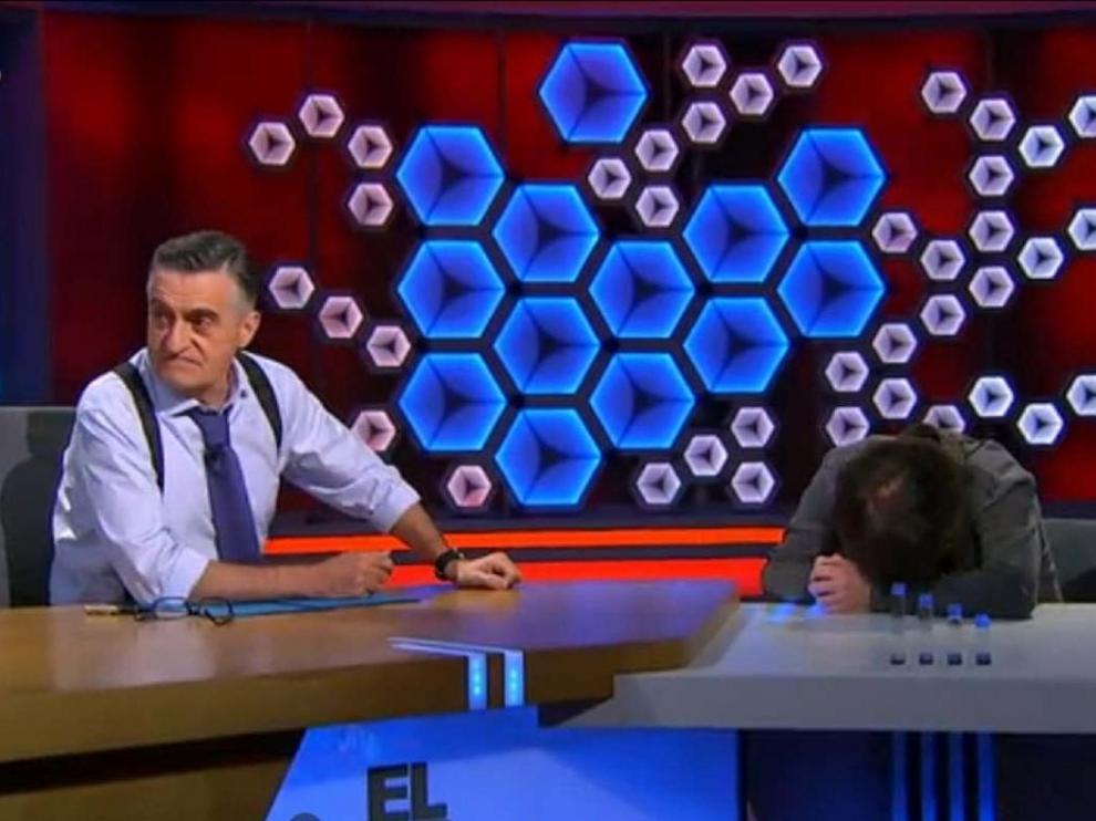 Jordi Évole sufre un ataque de cataplexia en directo en 'El Intermedio'
