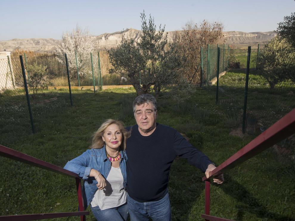 María Pilar Martínez y José Ramón Ariza se han mudado de Zaragoza a Lumpiaque en 2021.