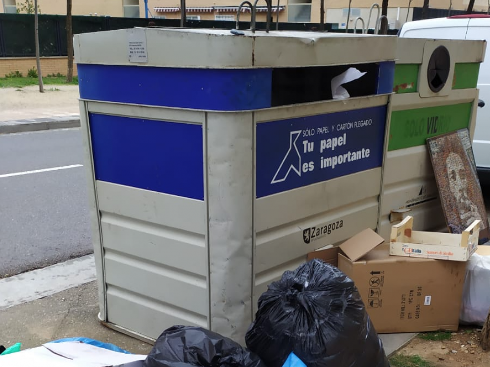 Contenedores en Valdespartera.