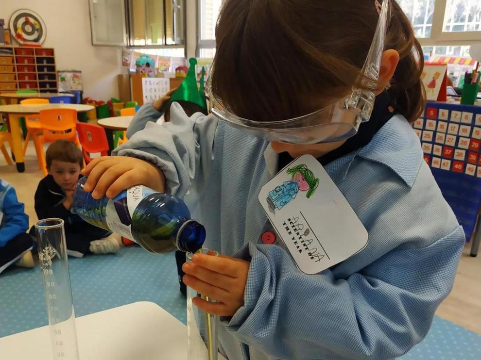 Experimentos en el aula de infantil del colegio Escolapias Santa Engracia de Zaragoza