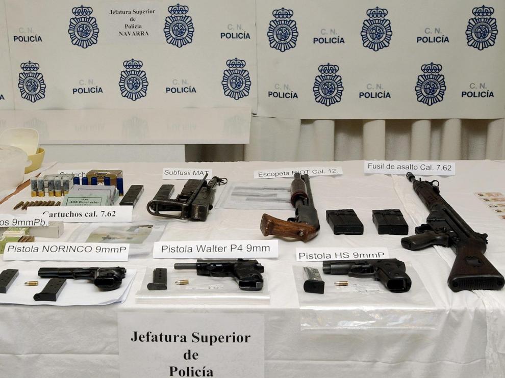 Parte del material incautado a ETA en una pasada operación en Berriozar, Navarra.