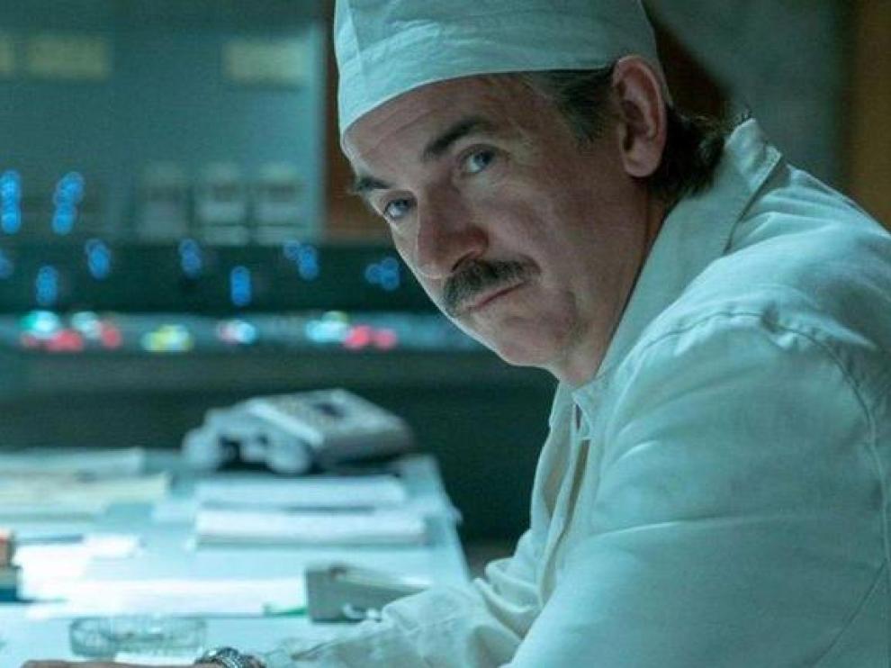 Paul Ritter, en su papel de Anatoli Diátlov, ingeniero jefe adjunto de la central nuclear de 'Chernobyl'.