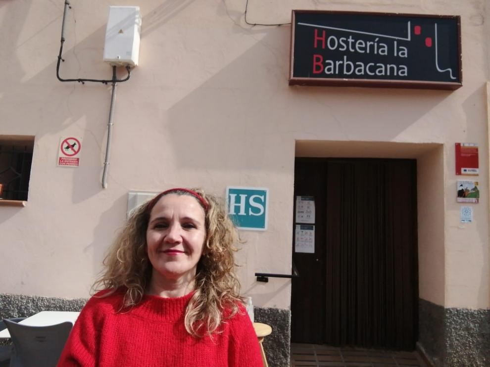 Marta Monterde regenta la Hostería La Barbacana, en Tramacastiel.