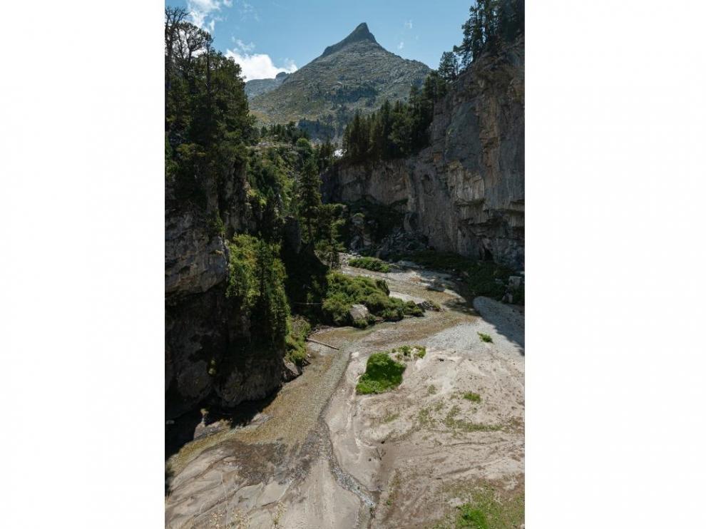 El Forau de Aigualluts, en el valle de Benasque, y las aguas prestas a viajar a Francia.