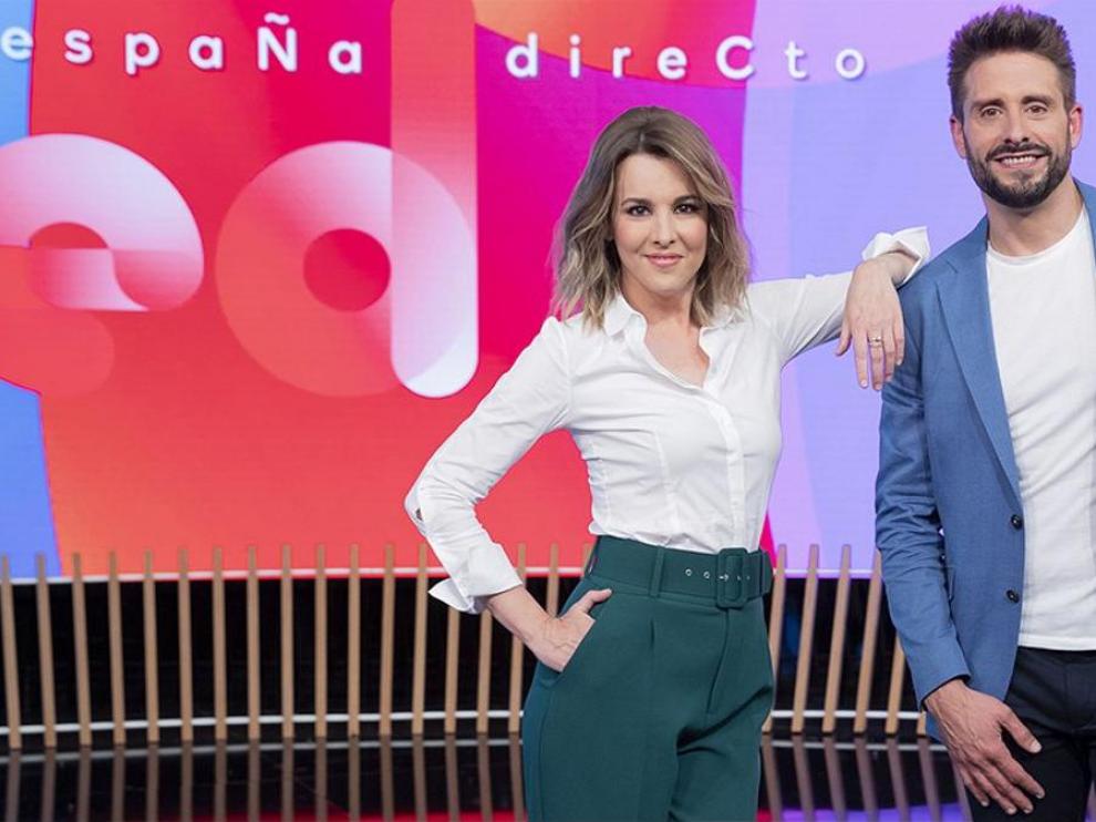 Ana Ibáñez y Àngel Pons en el nuevo plató de 'España Directo'