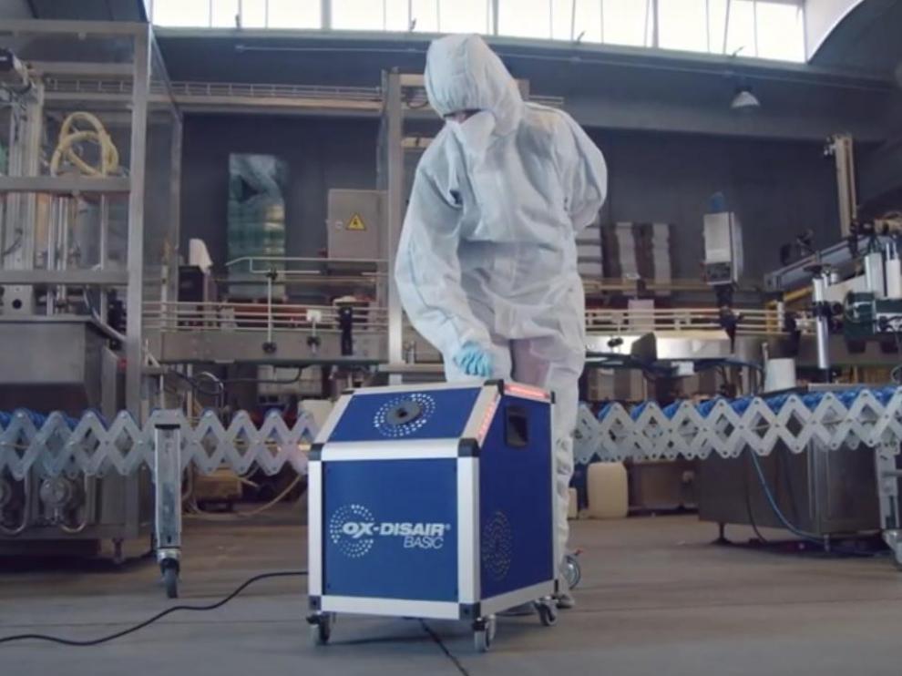 OX-Disair es un equipo de desinfección de dimensiones reducidas y fácilmente manejable.