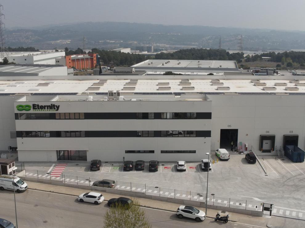 Edificio que Montepino entregó recientemente a Eternity Technologies, un nuevo centro tecnológico e industrial en Barcelona.