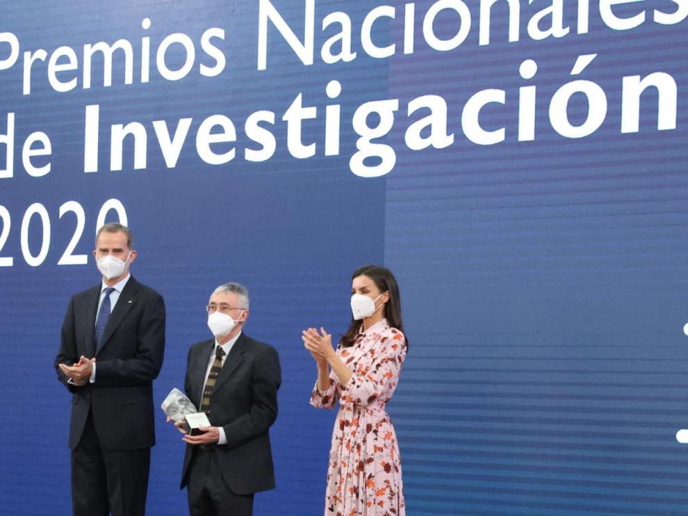 Elías Campo recoge el Premio Nacional de Investigación Gregorio Marañón en el área de Medicina.