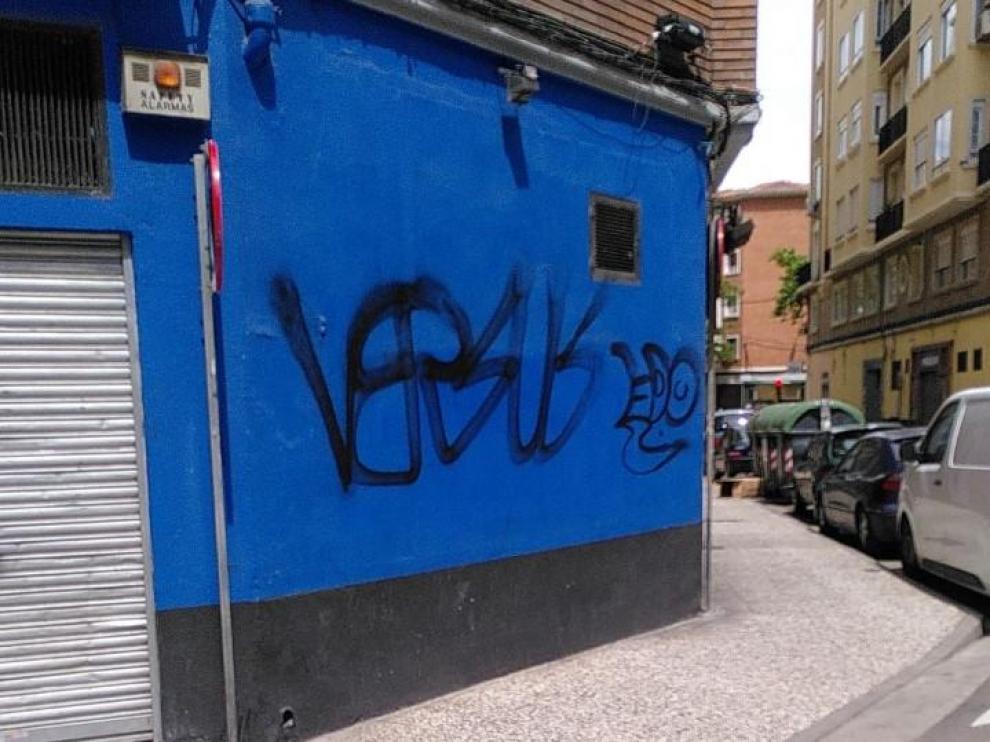 Pintadas vandálicas.