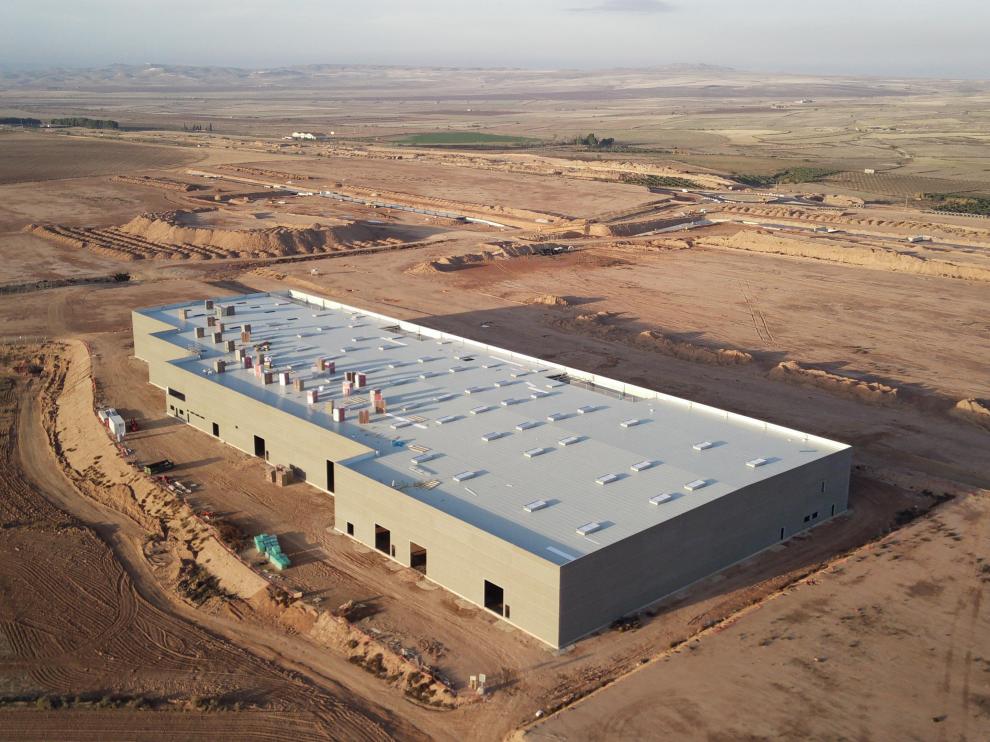 La nave de talleres de 14.000 metros cuadrados es la primera edificación de Bon Àrea