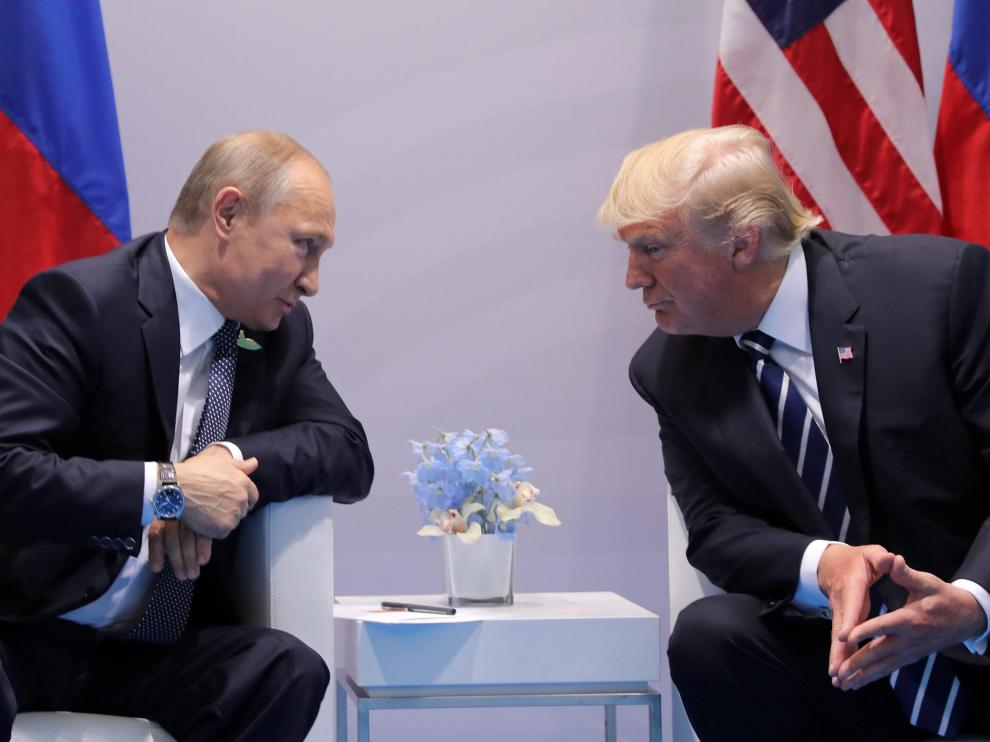 Vladímir Putin y Donald Trump, en el marco de la cumbre de líderes del G-20 en Osaka (Japón), el 28 de junio de 2019.