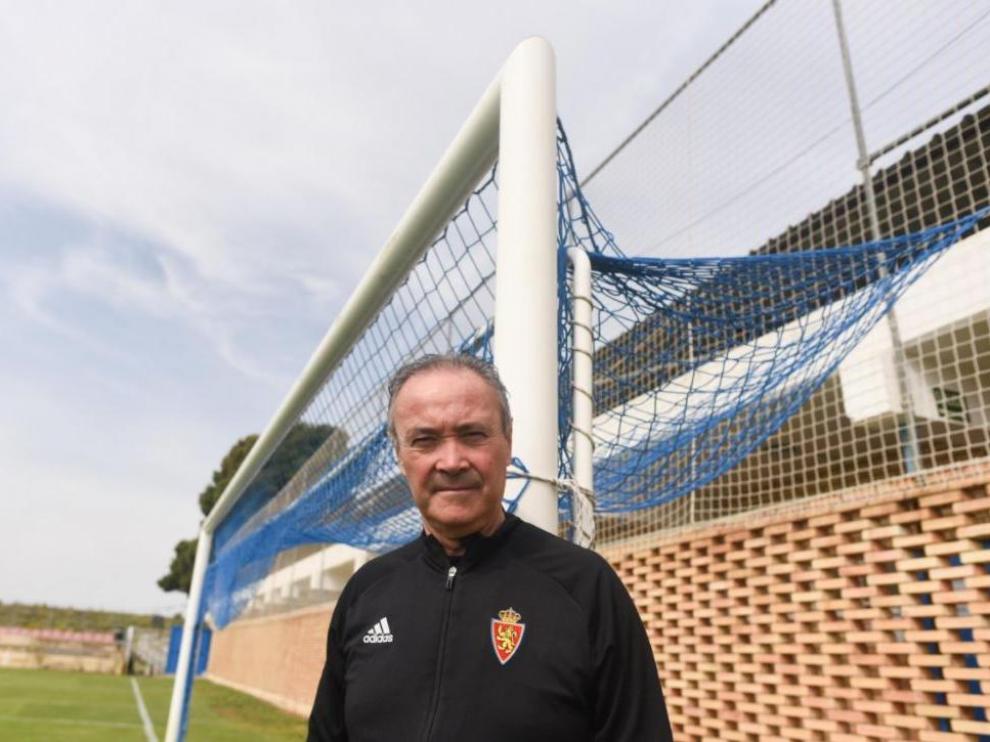 Juan Ignacio Martínez 'Jim', en la mañana de este miércoles, ante una de las porterías de la Ciudad Deportiva.