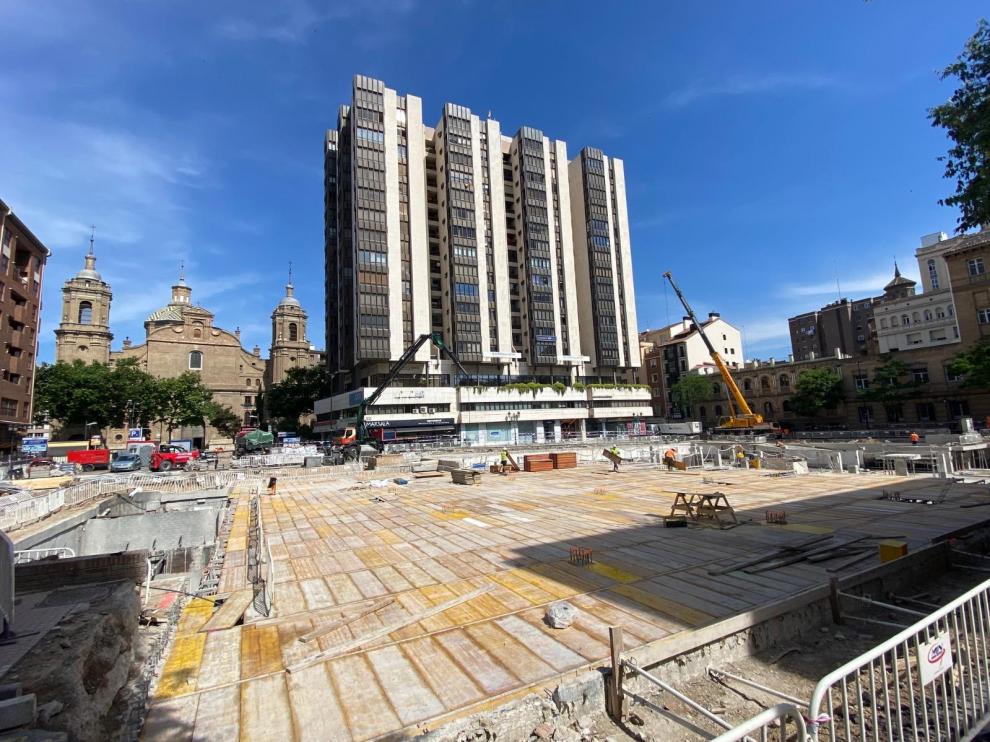 Obras en la plaza de Salamero en Zaragoza.