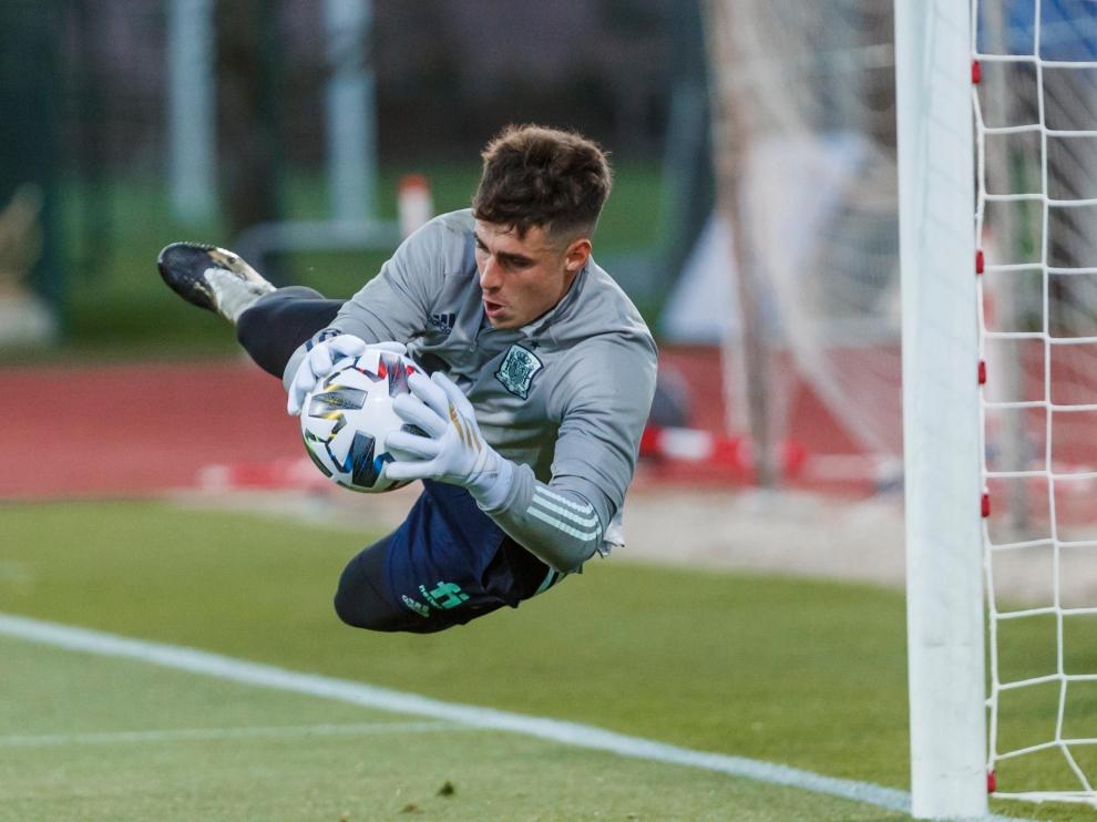 El portero del Chelsea FC Kepa Arrizabalaga en un entrenamiento con la selección española.
