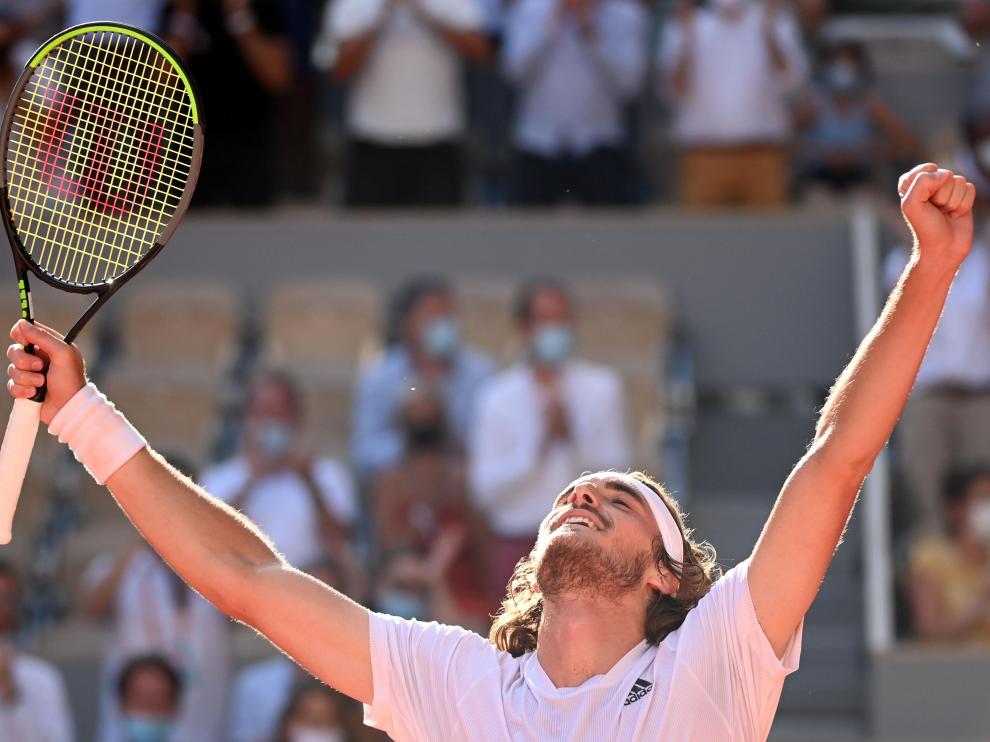 Tsitsipas pelea ante Zverev para jugar su primera final de ...
