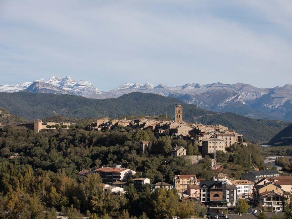 Foto de archivo de Aínsa-Sobrarbe, el primer municipio aragonés en unirse al Corredor Biológico Mundial.