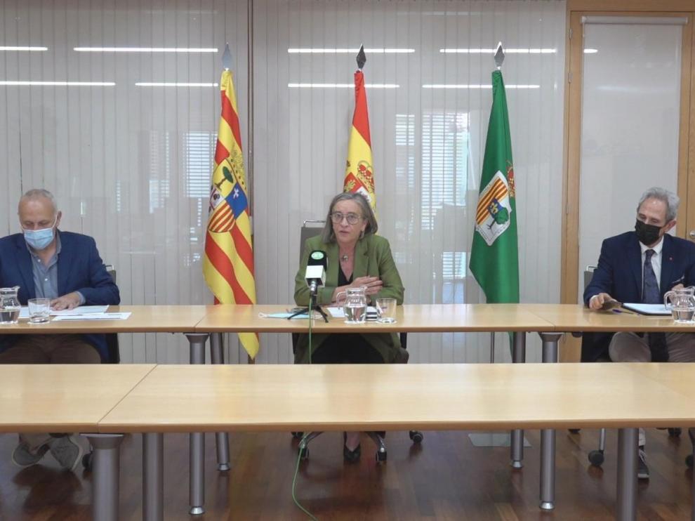 Catalán, Costa y Cored durante la presentación de los bonos Activa Fraga