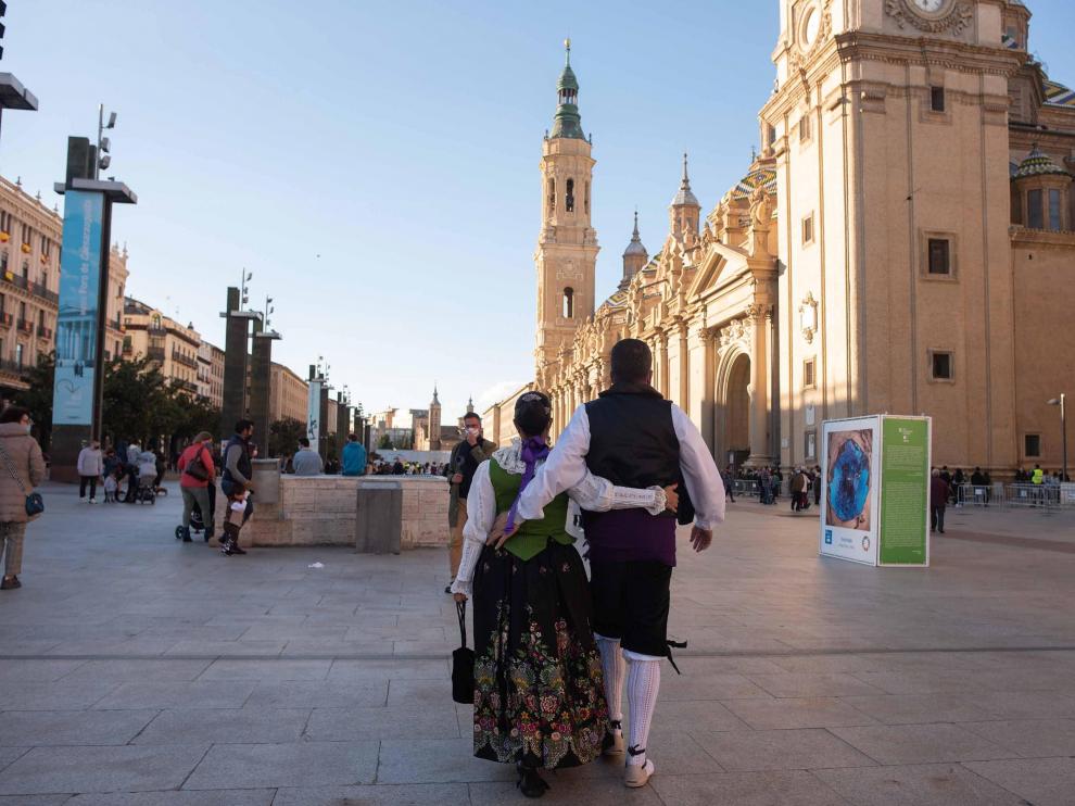 Una pareja de baturros, el Día del Pilar de 2020.