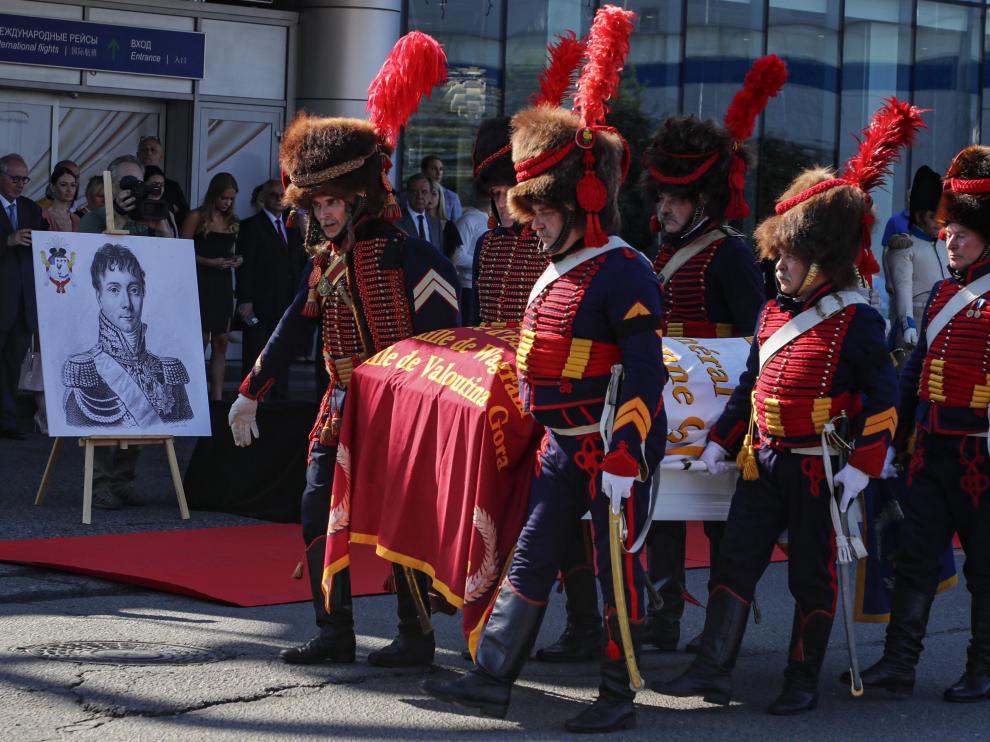 Ceremonia de entrega en Moscú de los restos del general Charles-Etienne Gudin de la Sablonniere