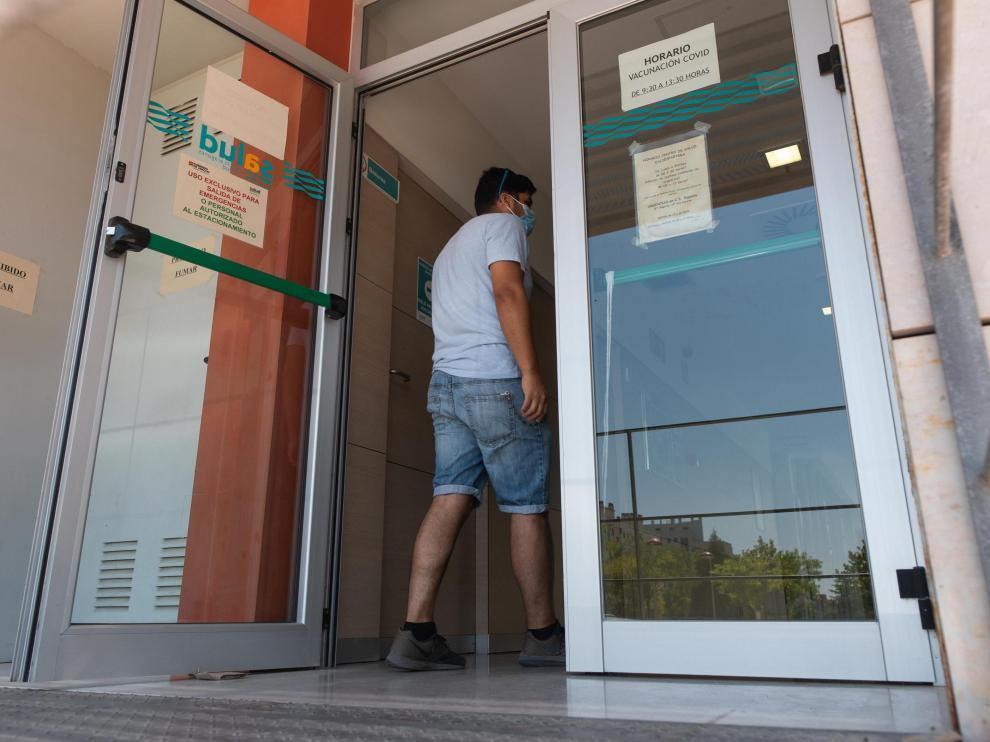La vacunación continúa en los centros de salud aragoneses.