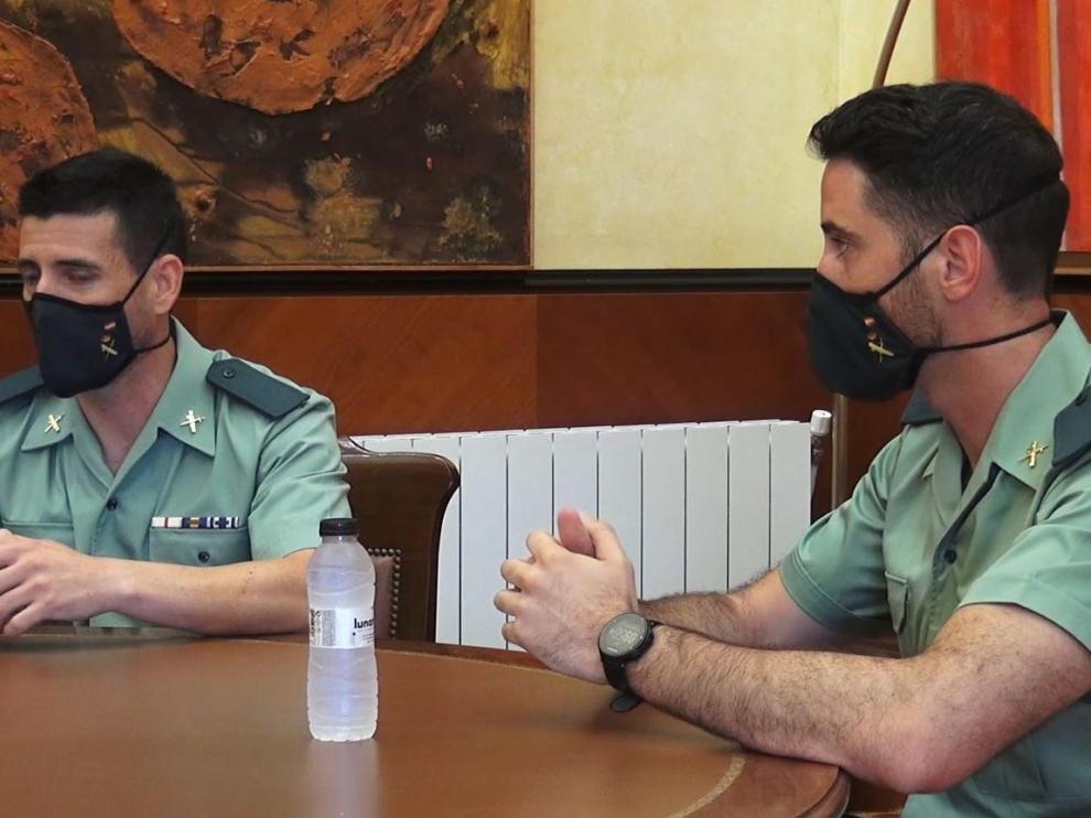 Los dos guardias civiles que llevaron a cabo el rescate.