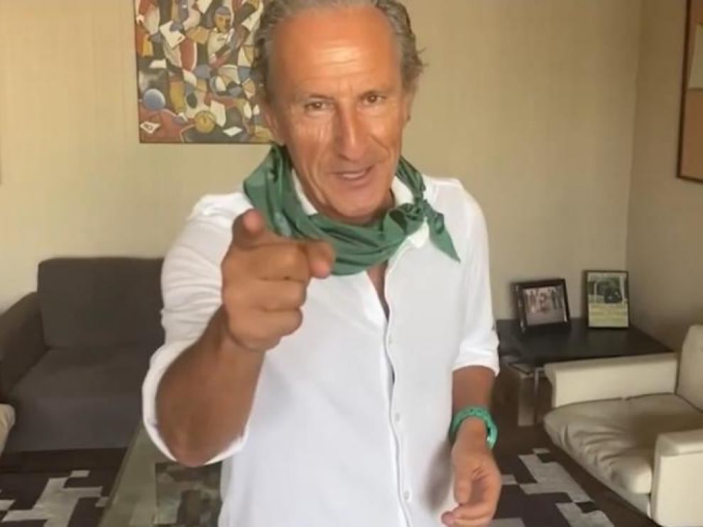 José Antonio Martín, Petón, consejero de la SD Huesca, es uno de los rostros conocidos que apoyan la campaña de socios de las peñas recreativas de Huesca.