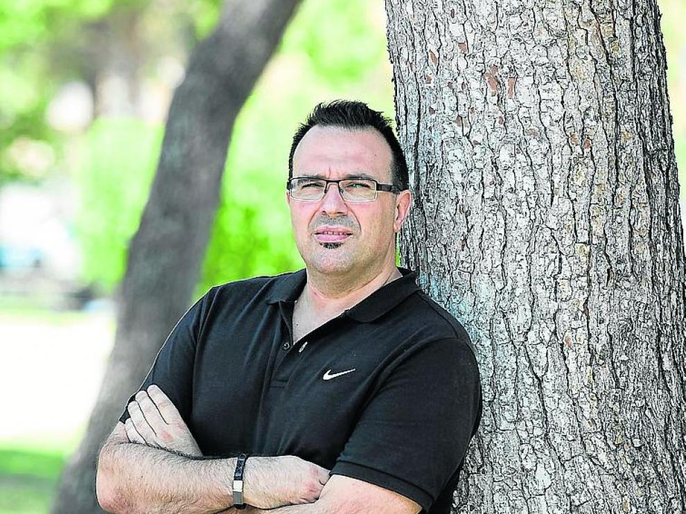 Saz, rodeado de naturaleza.
