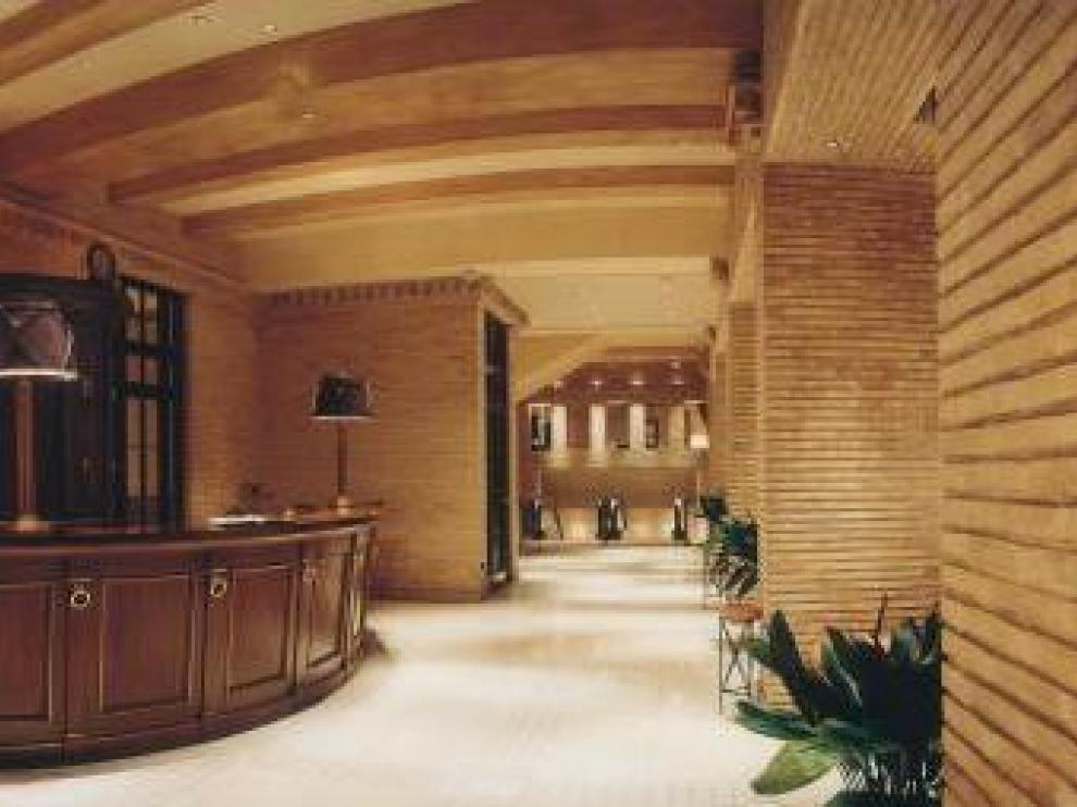 Recepción del Hotel Palafox de Zaragoza