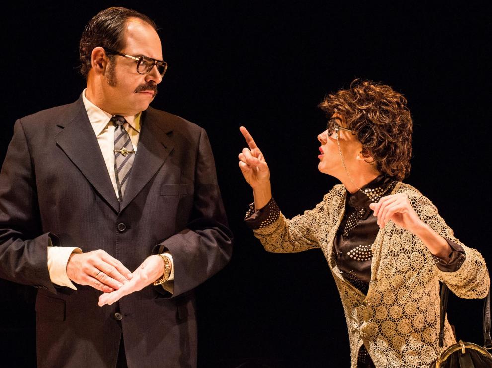 Jorge Usón y Carmen Barrantes, en un momento de la obra, candidata a tres premios Max.