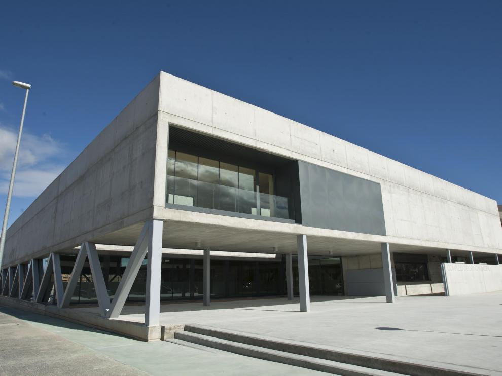 Uno de los edificios seleccionados, la piscina cubierta de Cuarte de Huerva, proyecto de Olano y Mendo Arquitectos.