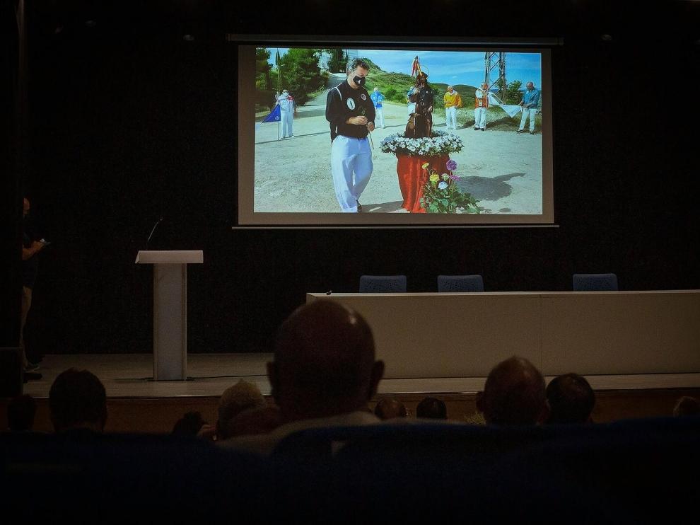 El vídeo se ha presentado este sábado en el salón de actos de Claretianos