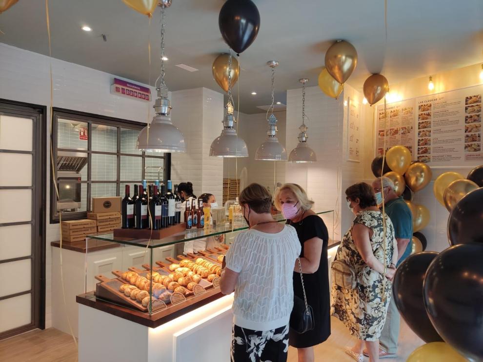Inauguración de la nueva tienda de Malvón en la calle Alfonso I este jueves.