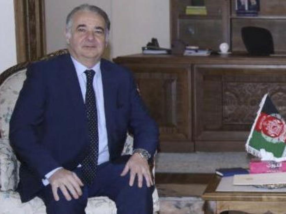 Gabriel Ferrán, el diplomático con orígenes turolenses que no ha querido abandonar el barco de Afganistán.