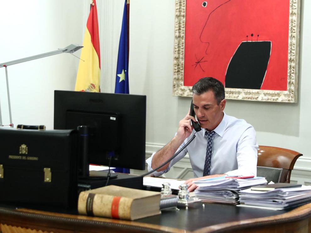 Sánchez, durante su conversación con Biden.