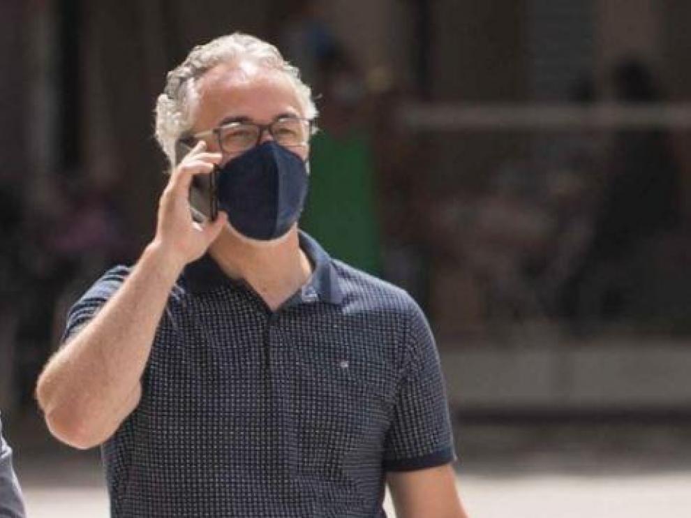 Miguel Torrecilla, al teléfono permanentemente.