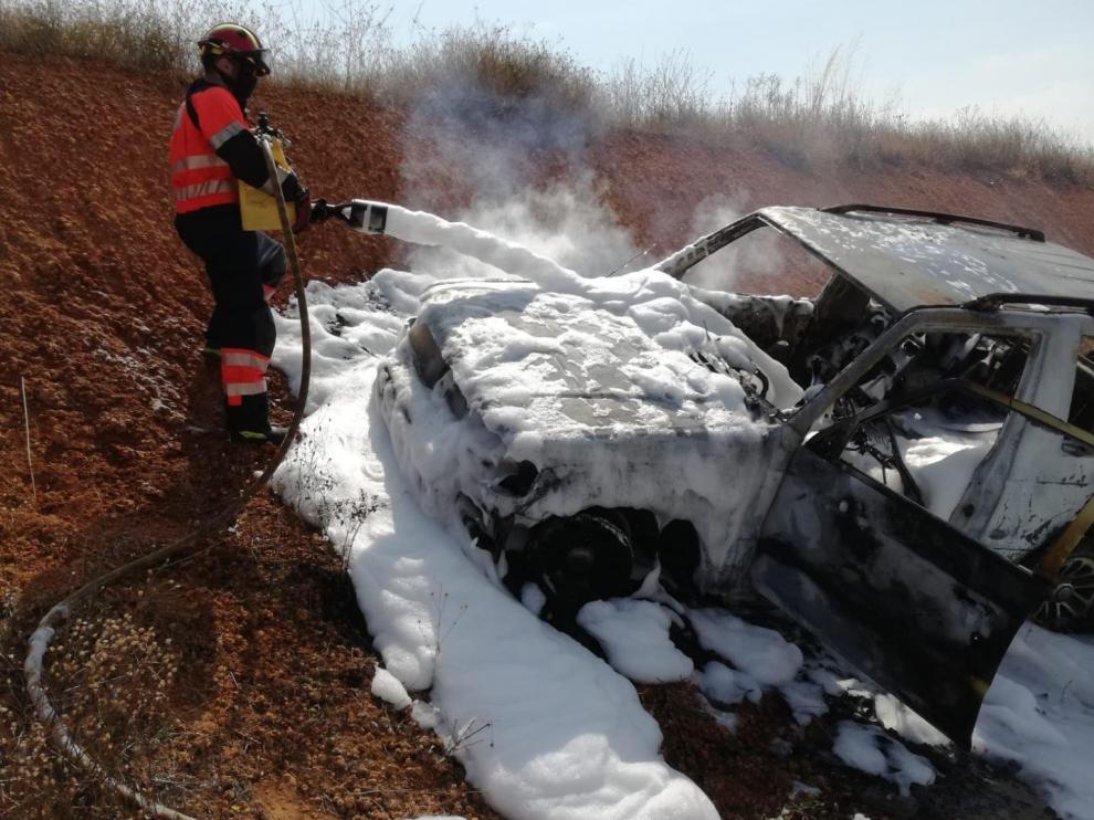 Vehículo incendiado