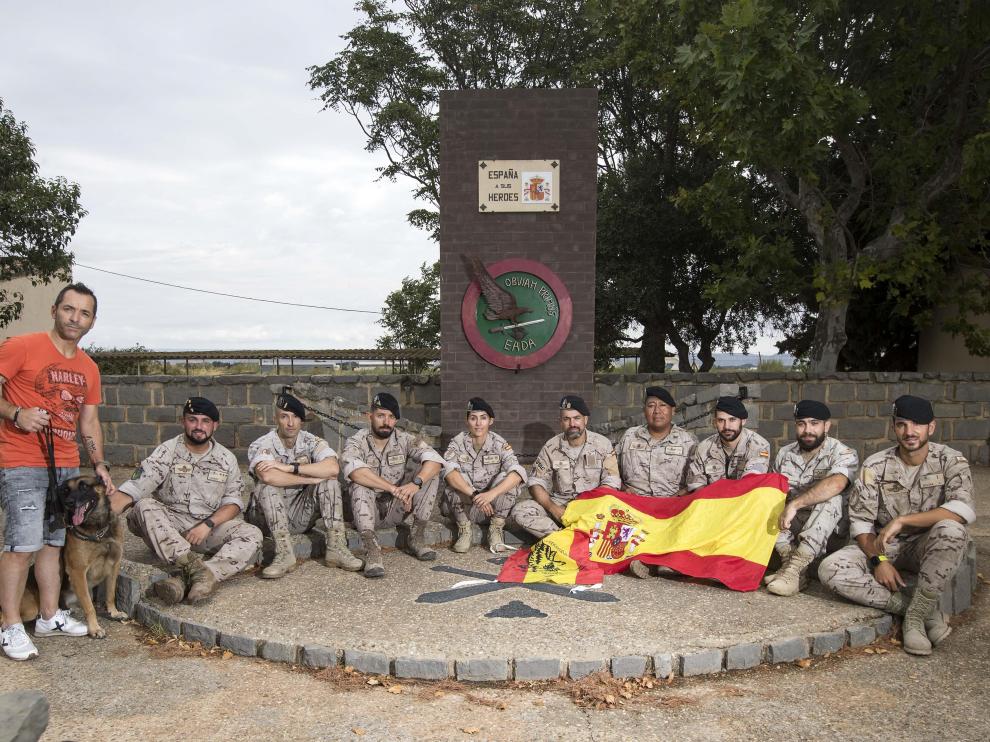 Un grupo de militares del EADA, en la Base Aérea de Zaragoza