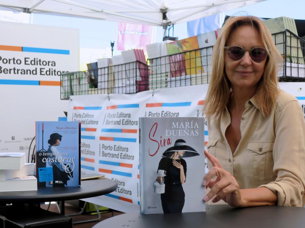 María Dueñas: "¿Escribir sobre covid? Lo que quiero es salir de la pandemia"