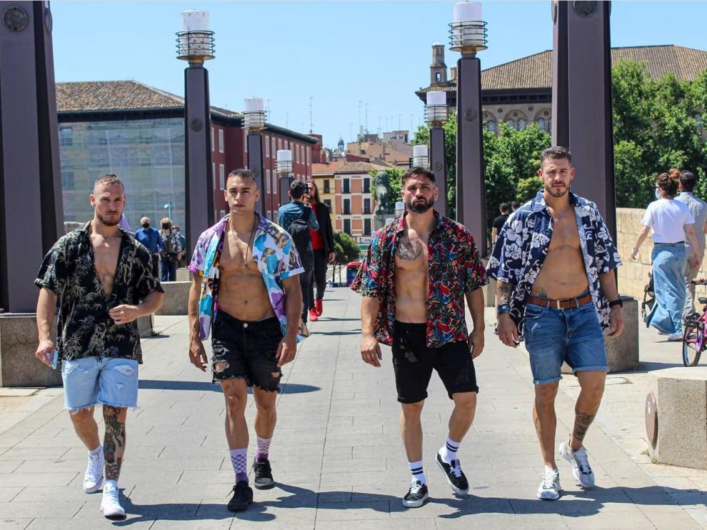 Los aragoneses Four Panas triunfan en Tik Tok.