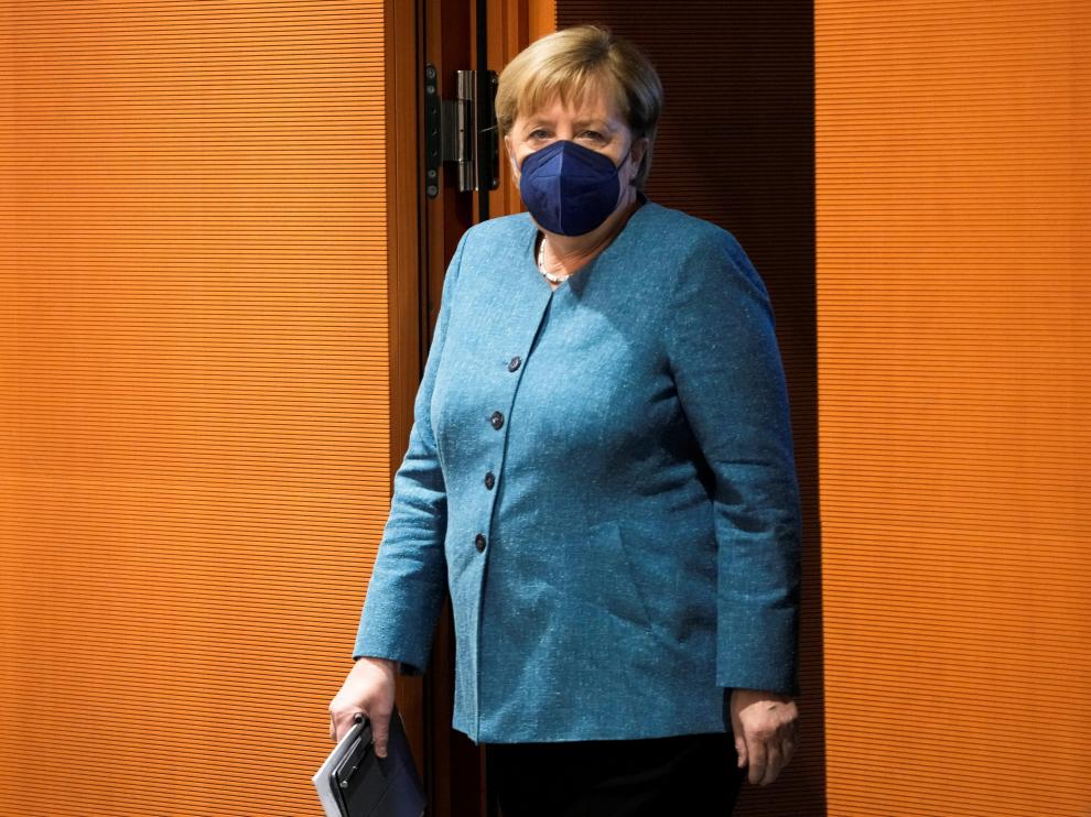 Angela Merkel, este miércoles, entrado en la última reunión con su gabinete gubernamental.